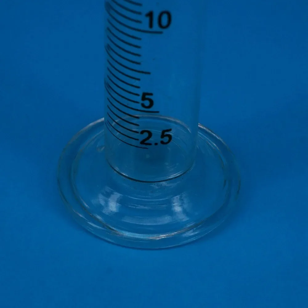 25ml Lab Glass Graduated Measuring Cylinder With Spout Glassware