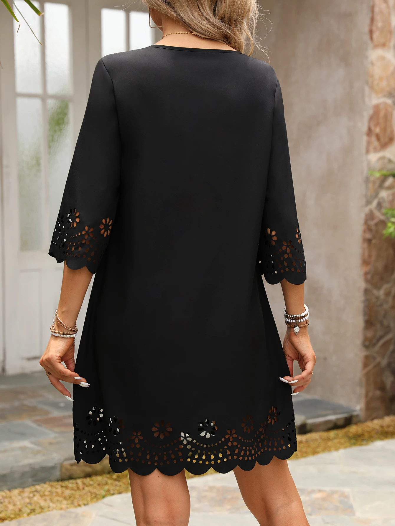 Damenkleid im europäischen und amerikanischen Stil, lässig und elegant, mittellang, langärmelig, V-Ausschnitt, einfarbig