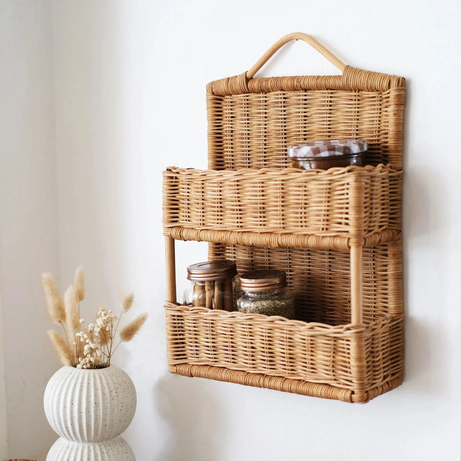 

Rattan wall hanging basket b&b decoration hand-woven storage box solid wood storage basket