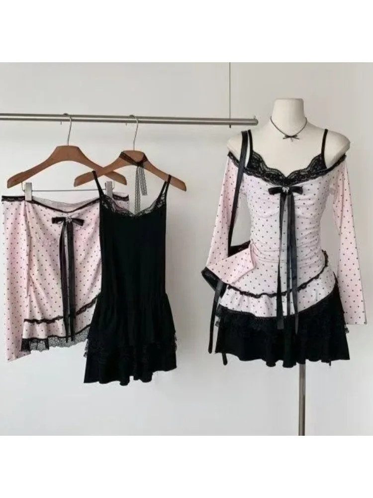 Elegantes Zweiteiliges T-Shirt-Set für Damen Koreanische Kurzarm-Tops mit Streifenmuster Lässige Neue Tägliche Mode-Outfits 2026 Sexy