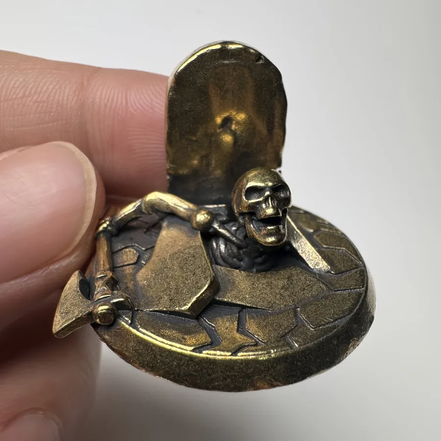 Vintage Brass Skull Statue Antique Gothic Office Desk Sculpture Ornament Coffee Shop Bar Decoration Copper Ware Unique Gift