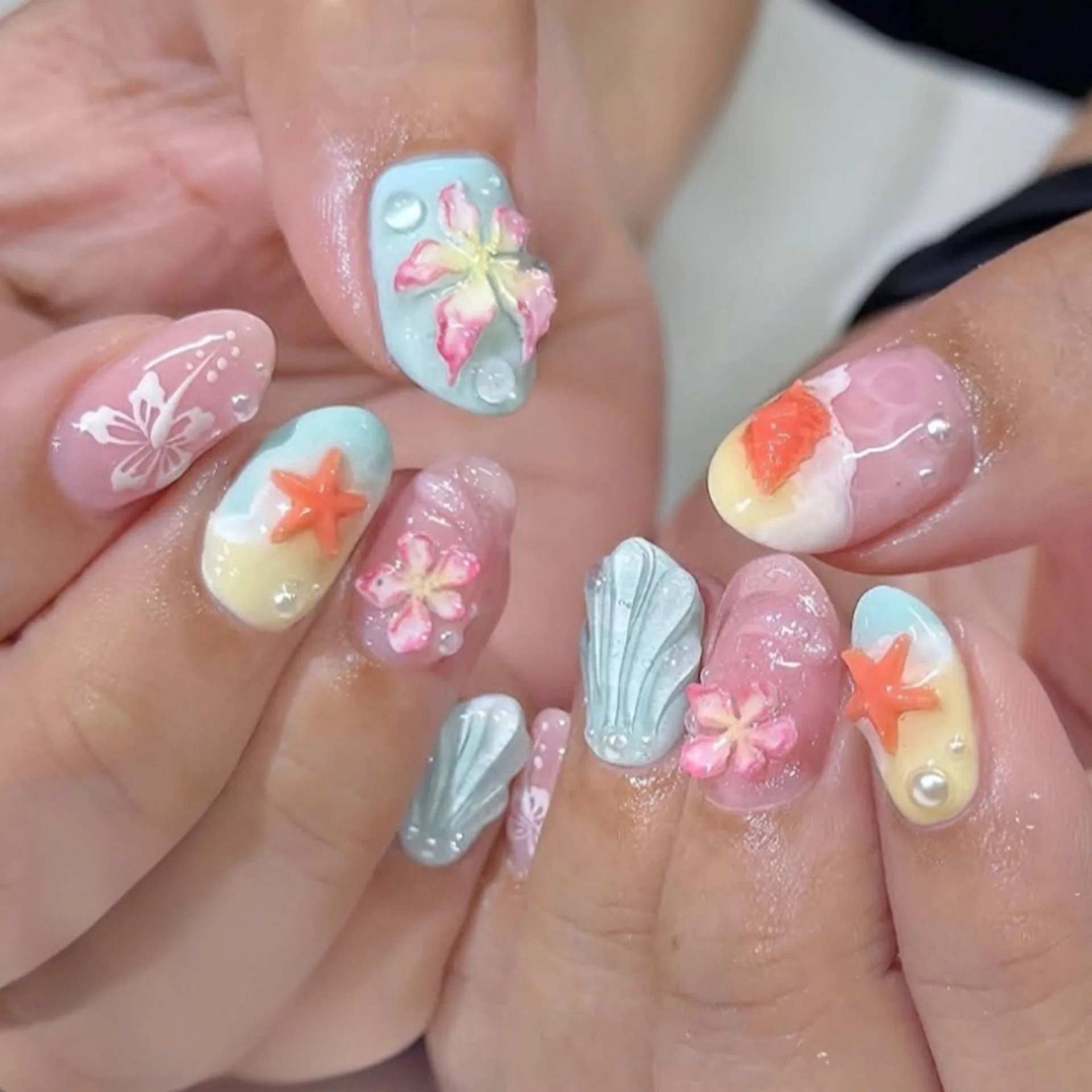

24PCS Short Almond Press on Nails Summer Beach False Nails with 3D Flower Starfish Seashell and Pearl Design Fake Nail for Women