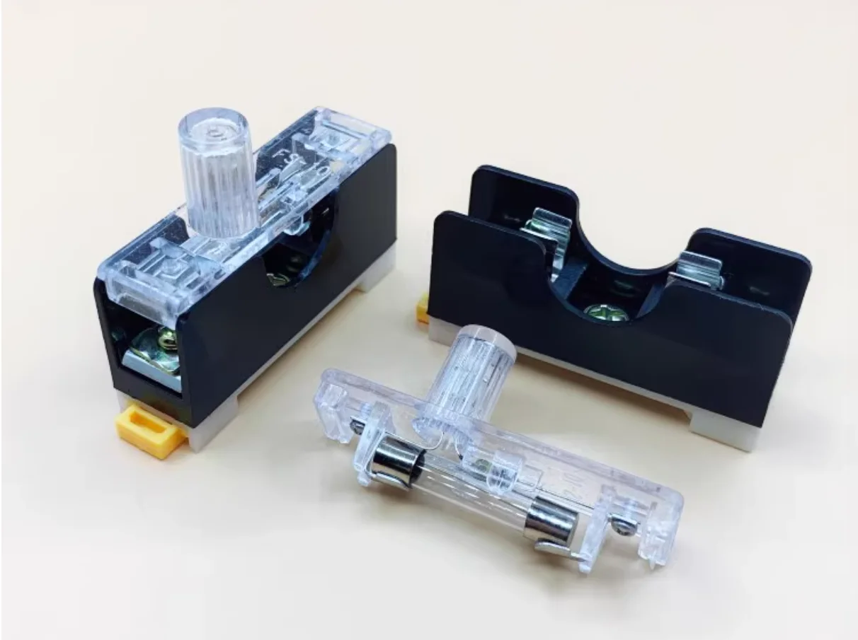 FUSE HOLDER FS-10 Fused wire bottom box lamp 220V Built in 10A fuse 6*30MM NO.C3052