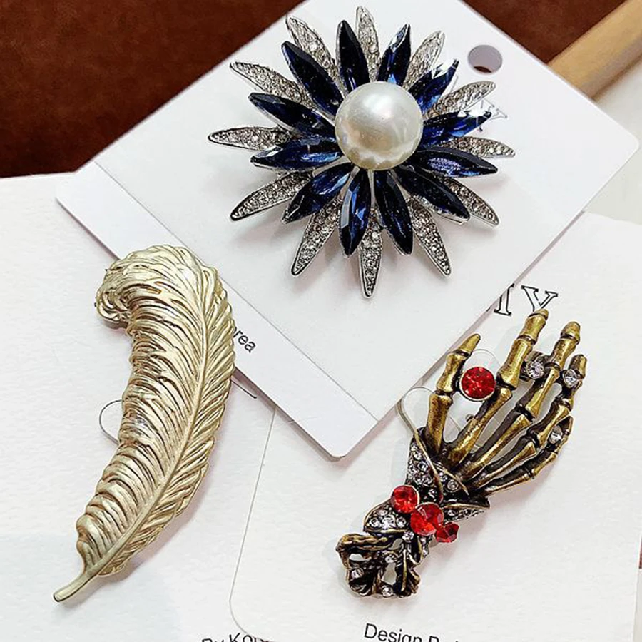 10Pcs Vintage Pearl Gemstone Inlay Copper Material Flower Women\'s Brooch Elegant Mixed Styles Multi Piece Set Brooch Jewelry