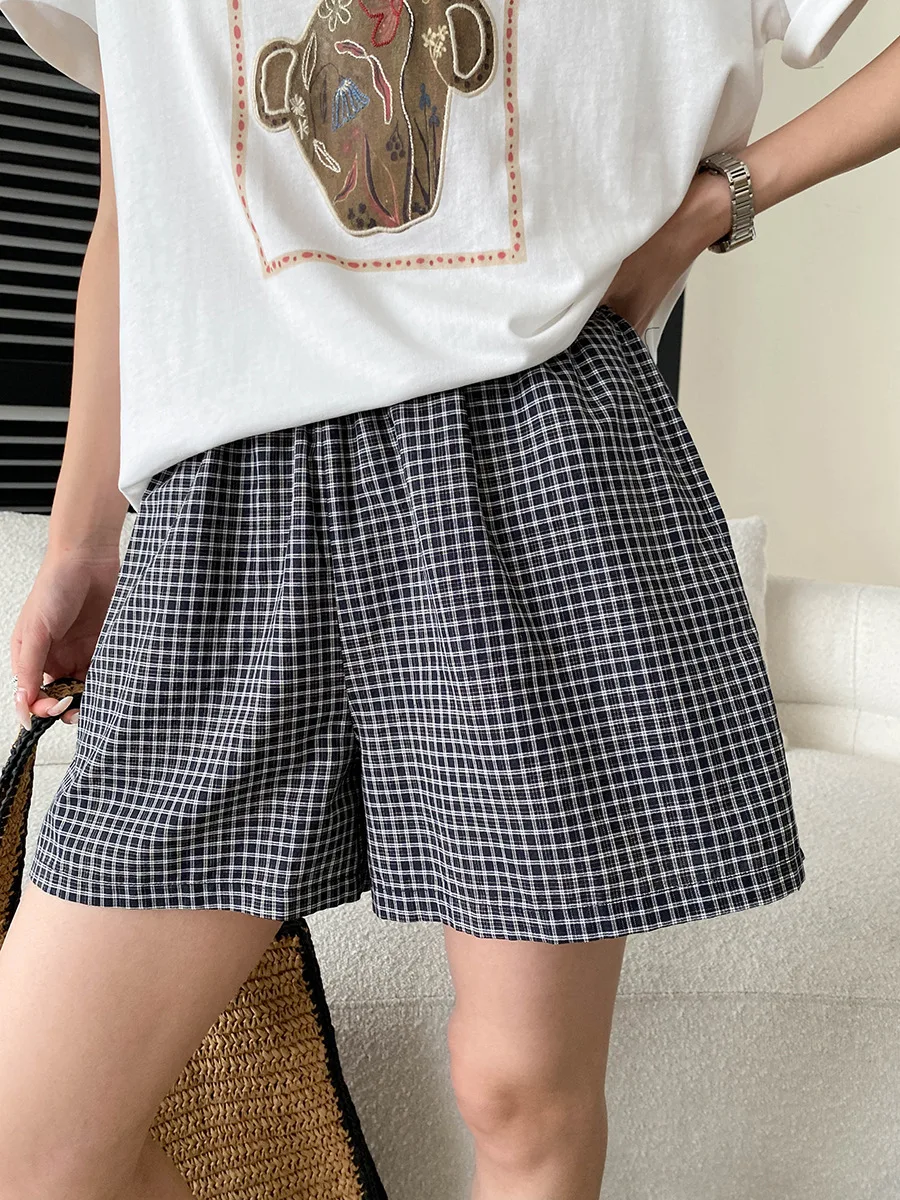 Summer women's retro contrasting plaid elastic waistband loose fit slimming wide leg casual shorts