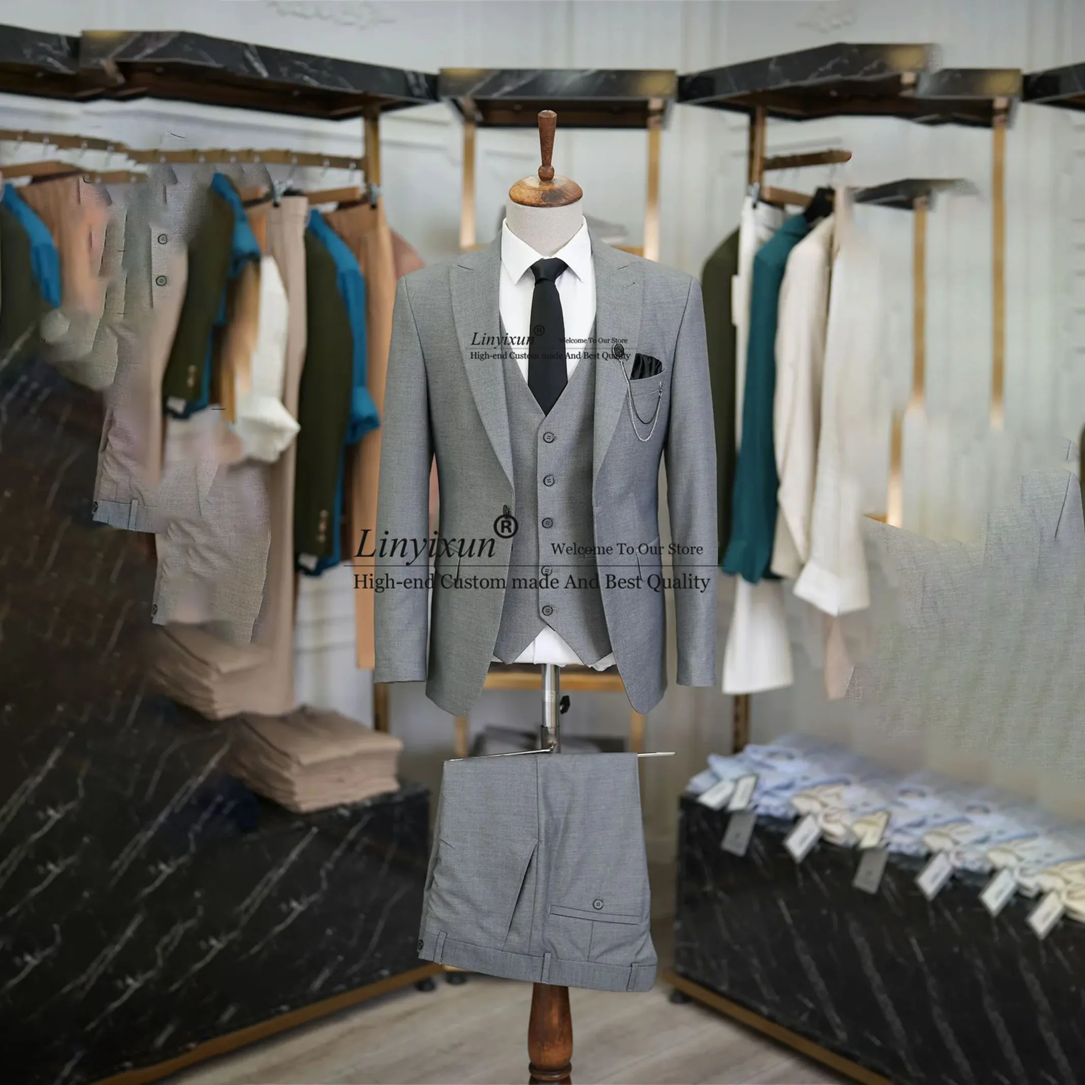 

Formal Grey Men Suits Peaked Lapel Groom Wedding Tuxedos Slim Fit Business Male Prom Blazers Hombre 3 Pieces Sets Costume Homme