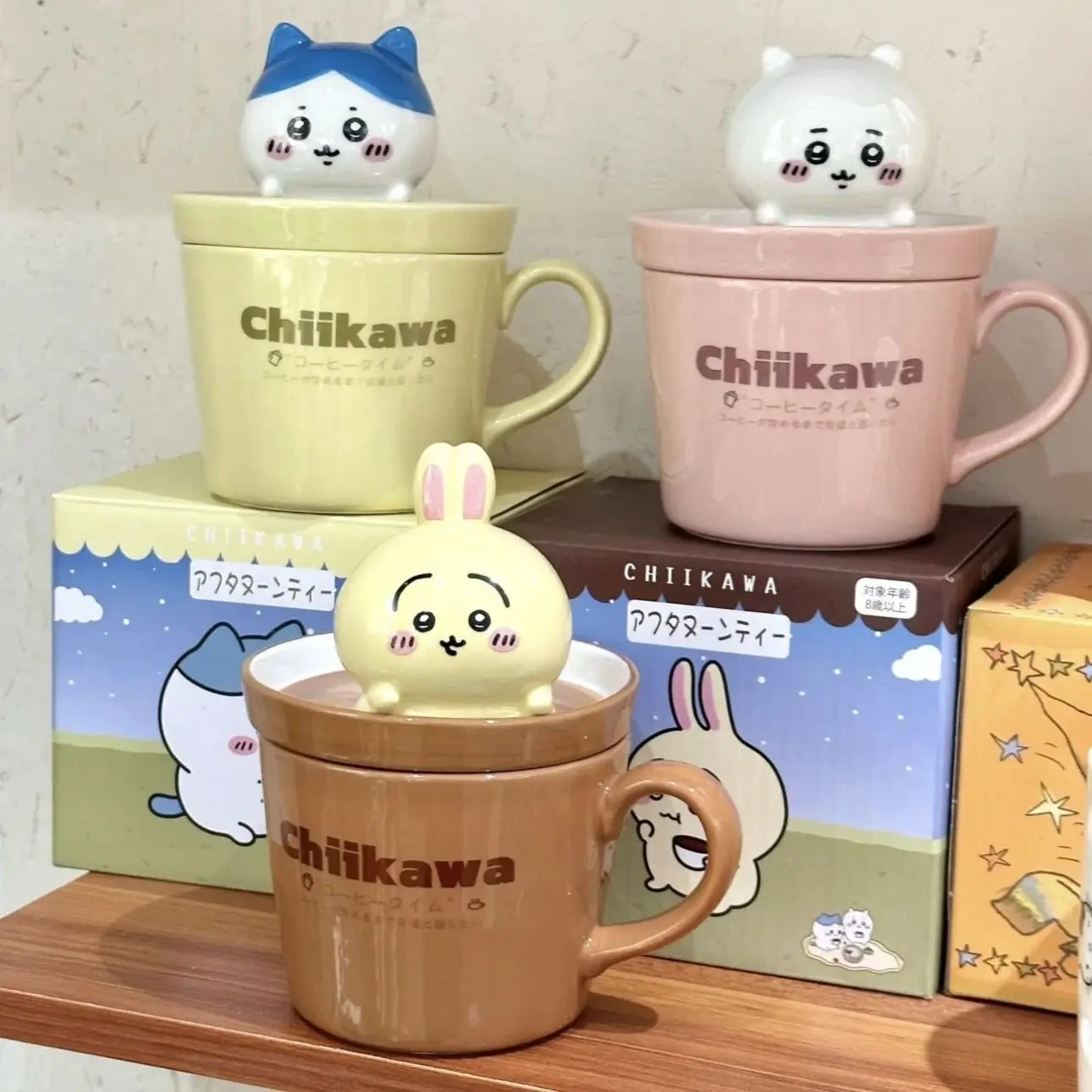 

Chiikawa Ceramic Couple Mug Set，Kawaii Usagi & Hachi Character 330ML Cups for Milk & Coffee，Daily Use Couple Gift