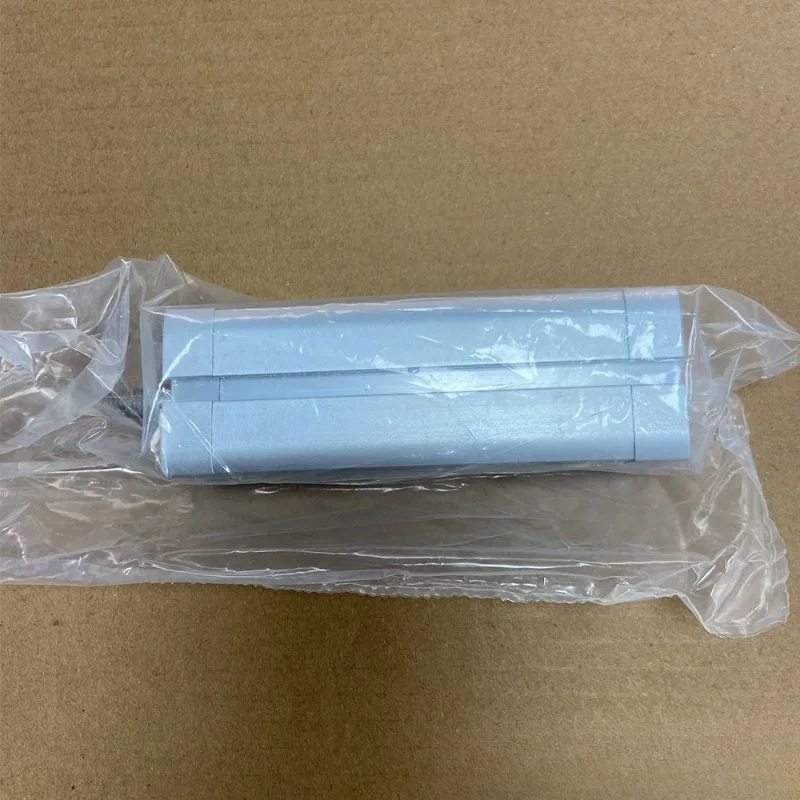 Parti per Cilindri Compatti ADN-25-80-APA 576652 FESTO Nuovo