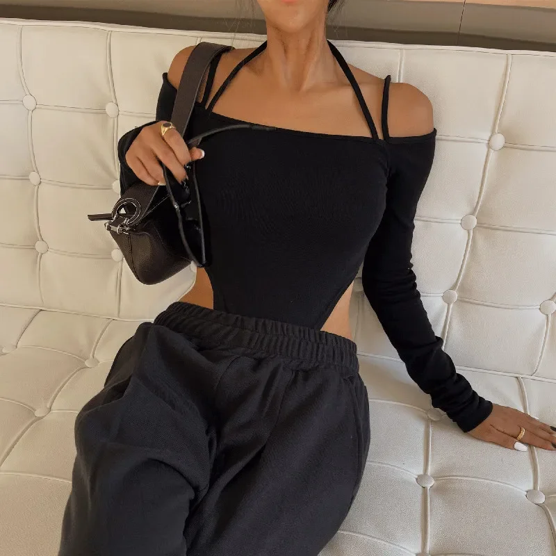 Fall hot hot one-line neck, chest, halter, long-sleeved jumpsuit woman