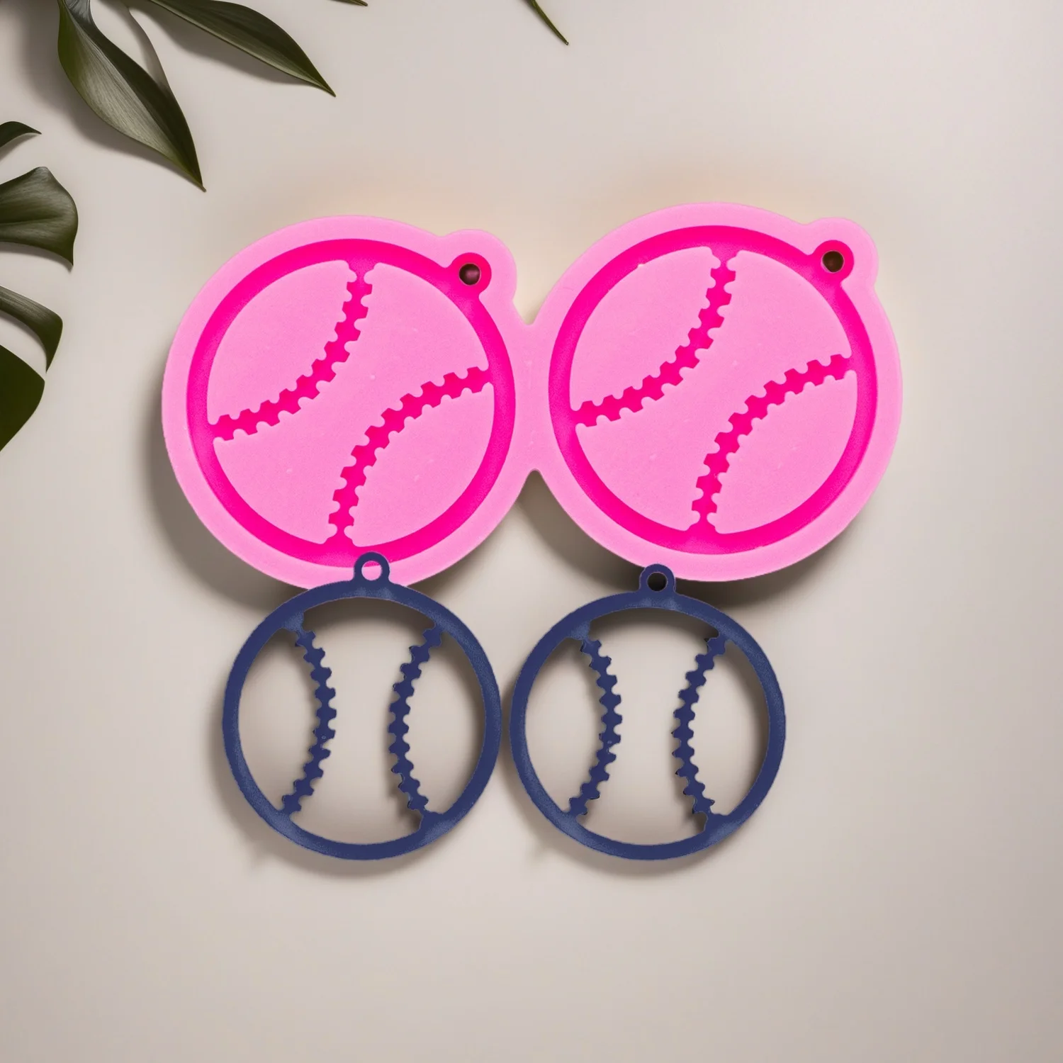 

Earring Circle Silicone Mold Epoxy Resin Making Feather Molds DIY Charms Pendant Mould Jewelry Craft