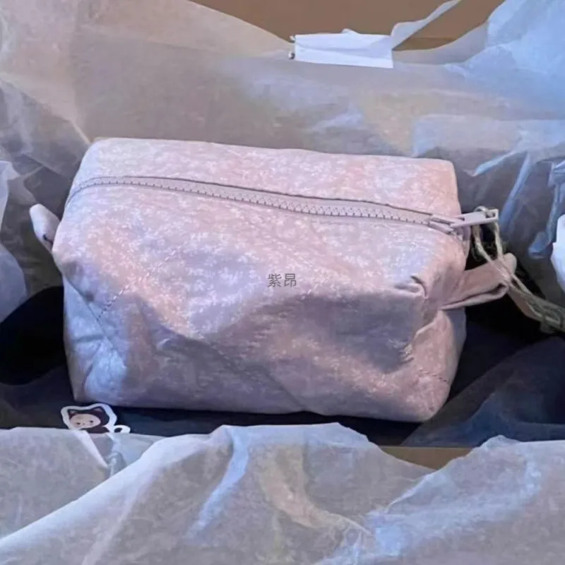 Borsa portaoggetti rosa dolce con stampa floreale Mini borsa da donna con cerniera solida borsa per il trucco carina borsa a matita per studenti rettangolare borsa portamonete Chic novità