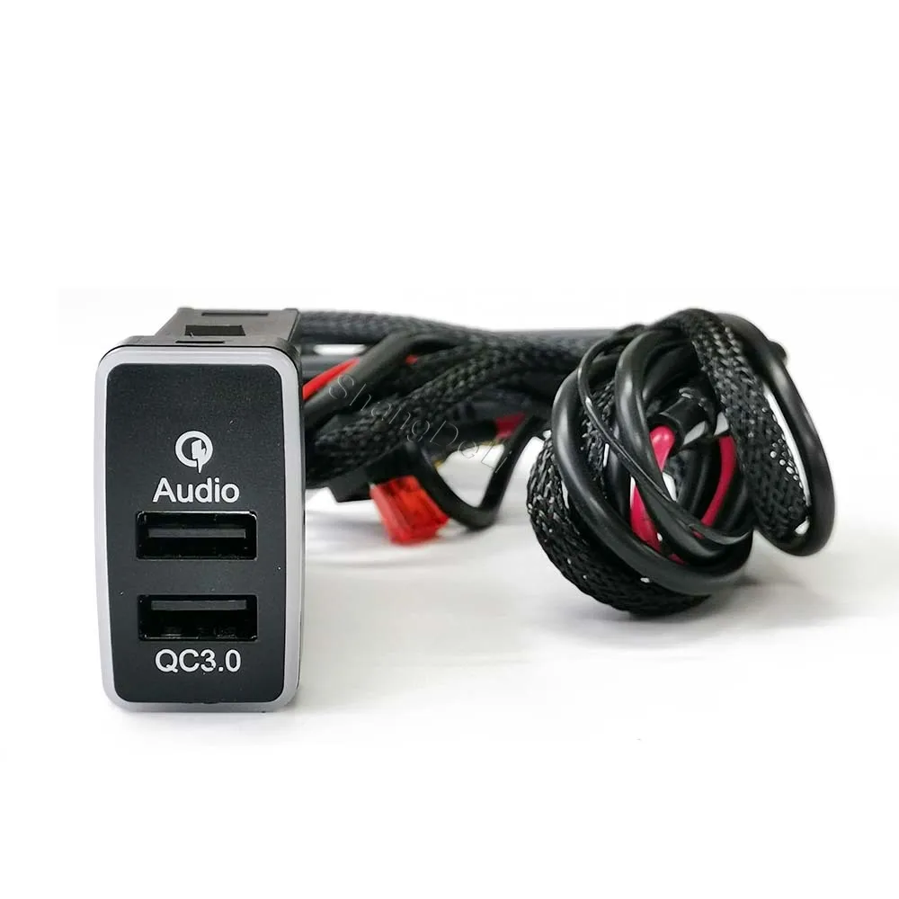 مقبس شاحن هاتف السيارة QC3.0 USB شحن محول الصوت لتويوتا FJ كروزر لاند كروزر برادو 2006 هايلكس كامري 2007