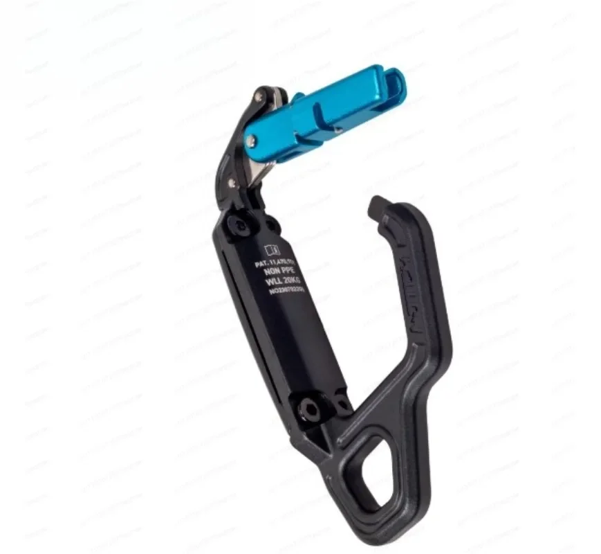Climbing trees safety belts tool racks equipment hanging rings threaded rescue tools