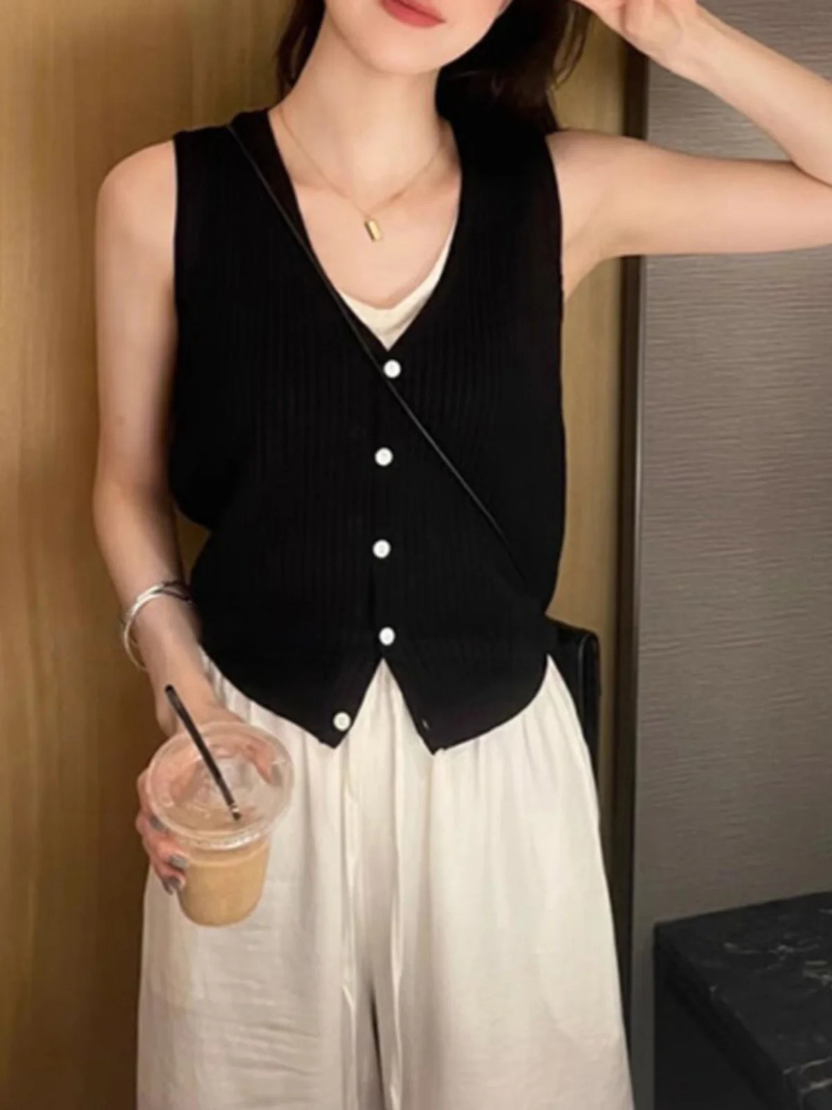 Bla V-ne Svel Gebreide Top Dames Zomer Loose Fit Gelaagdheid Dunne Sle Koreaanse Pendelen Sle Regular Fit Pure Kleur