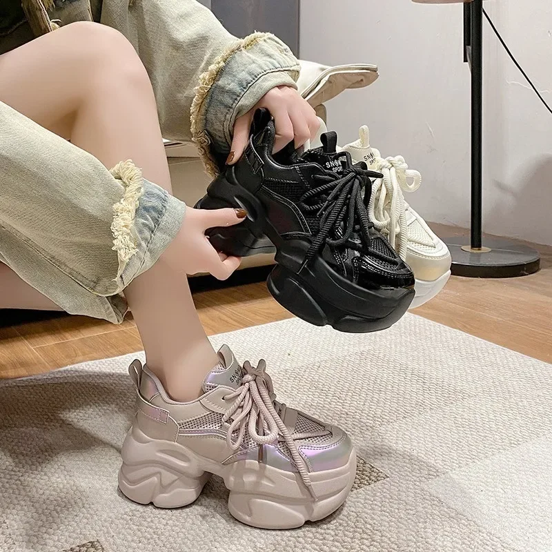 Sepatu kets jaring Platform tinggi musim panas 7.5cm sepatu Sneakers wanita tenis antilembap sepatu olahraga Sneakers Chunky musim semi untuk wanita