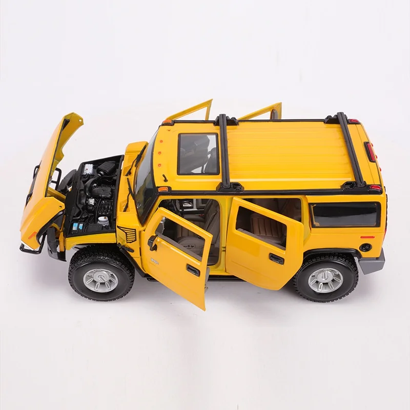 Hummer H2 model SUV off-road vehicle model maisto 1:18 can open doors in many places alloy car model metal car collection gifts.