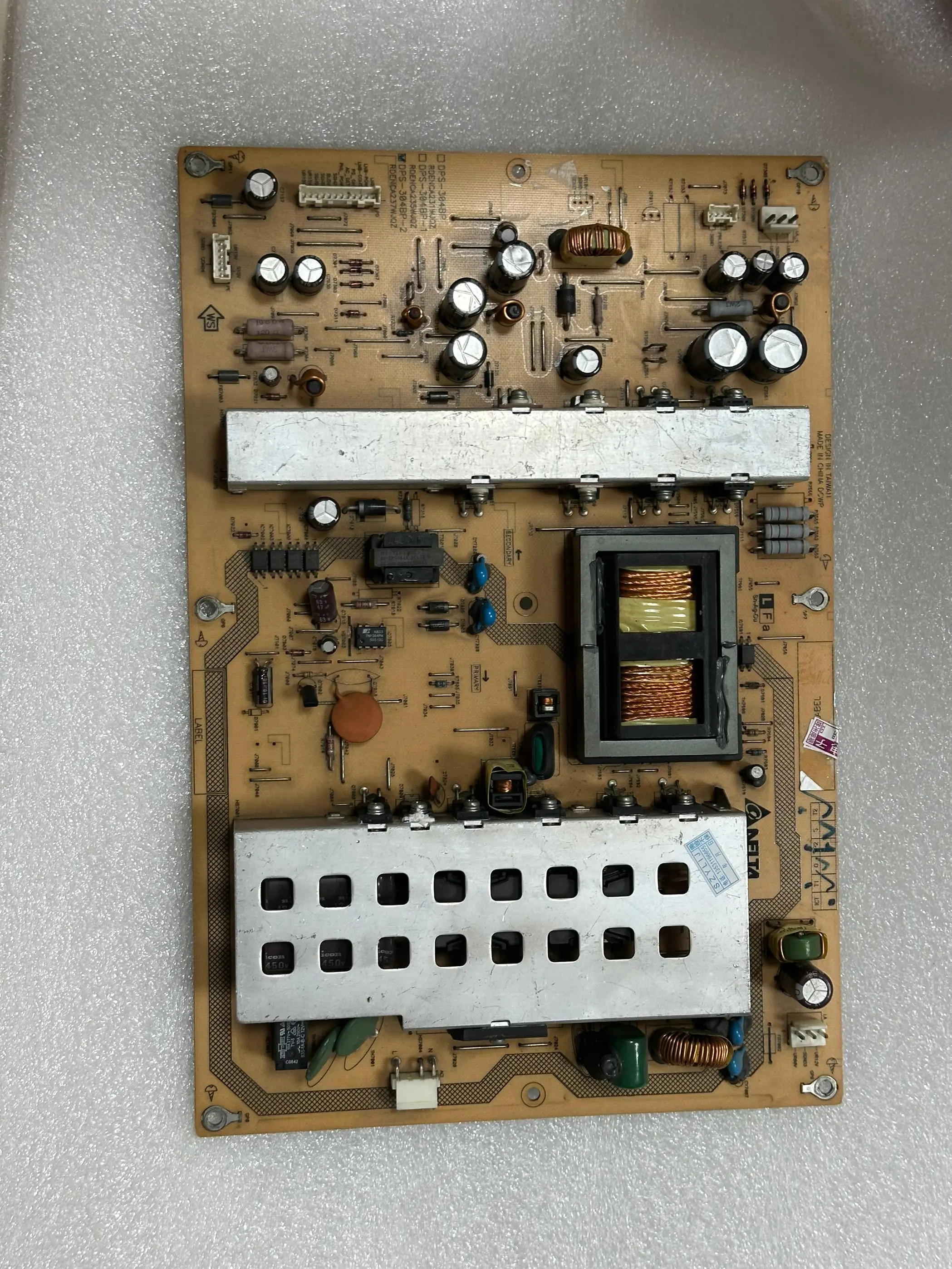 

LCD-46A63 46GX3 DPS-304BP-2 RDENCA237WJQZ хорошее качество