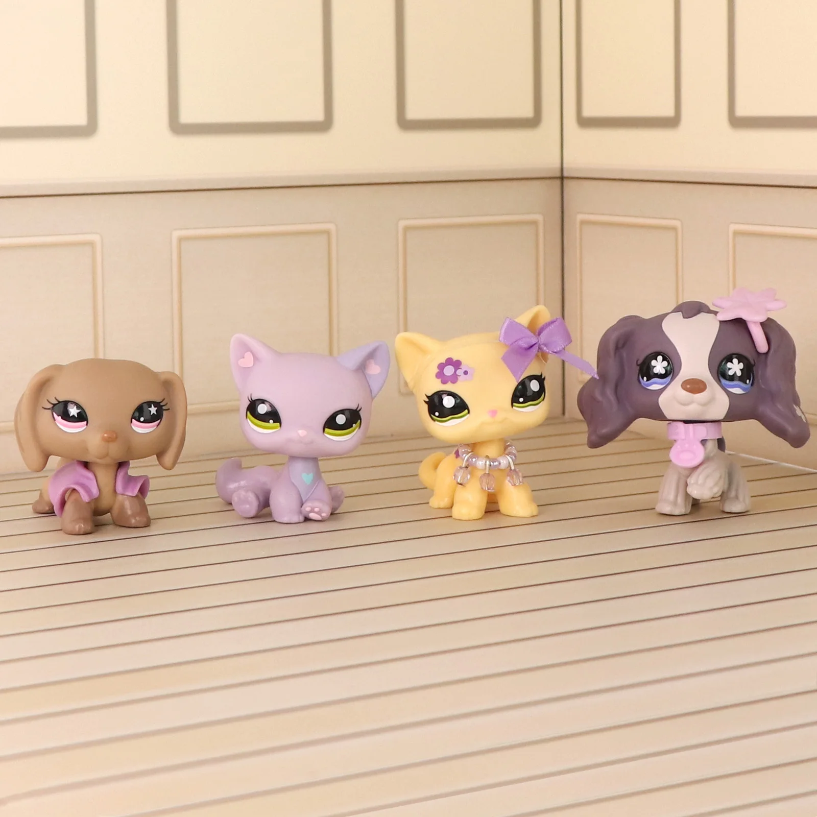 

Набор из 4 игрушек Minilpsshop: фигурки кошек с качающейся головой (короткошерстные) # 1962 Сидящий кот # Дакшунд 1994 года # Кокер-спаниель 932 # 672 Для lps