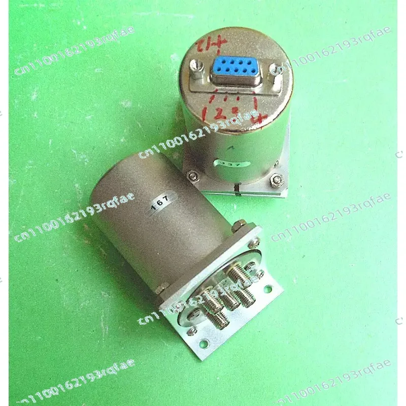 

SMA one-divided-four RF coaxial switch 12V DC-18GHz RF
