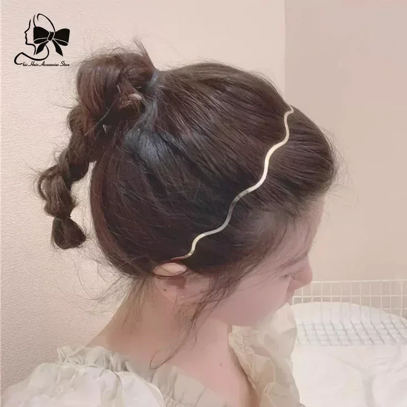 Aros para el pelo con ondas de Metal para mujer, aros para el pelo finos dorados, simples, todo práctico, diadema para la cabeza