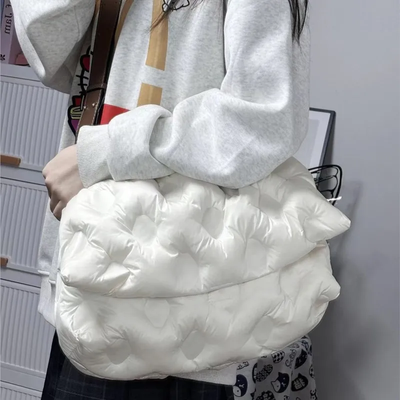 Puffy Beige Simple Tote Bag Women Diamond Large Capacity Soft Shoulder Bag Ladies Lightweight Everyday Versatile Crossbody Bags