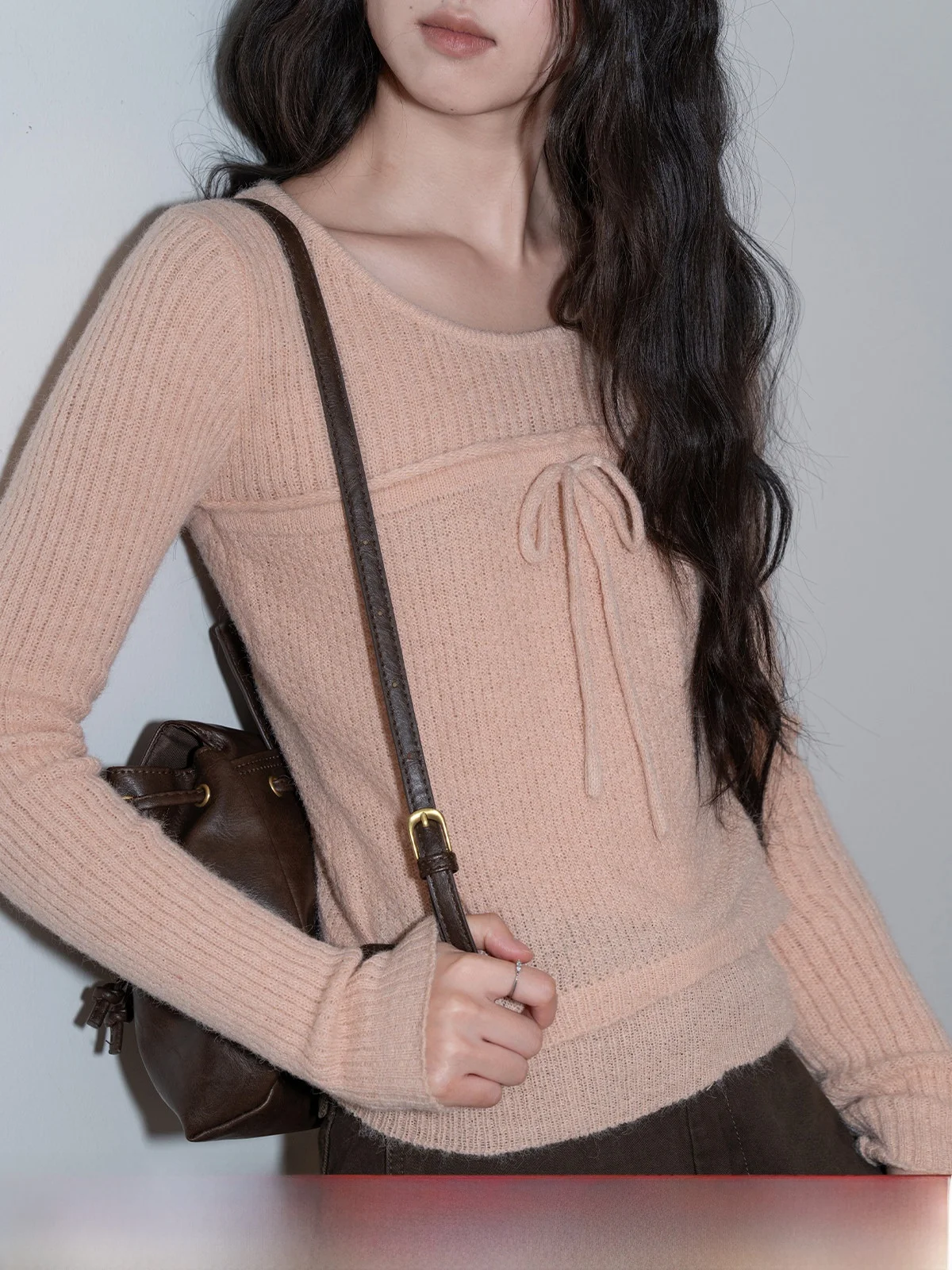 

Женский приталенный вязаный свитер с длинным рукавом и круглым вырезом, новинка весенней коллекции, розовый, до плеч, китайский бренд