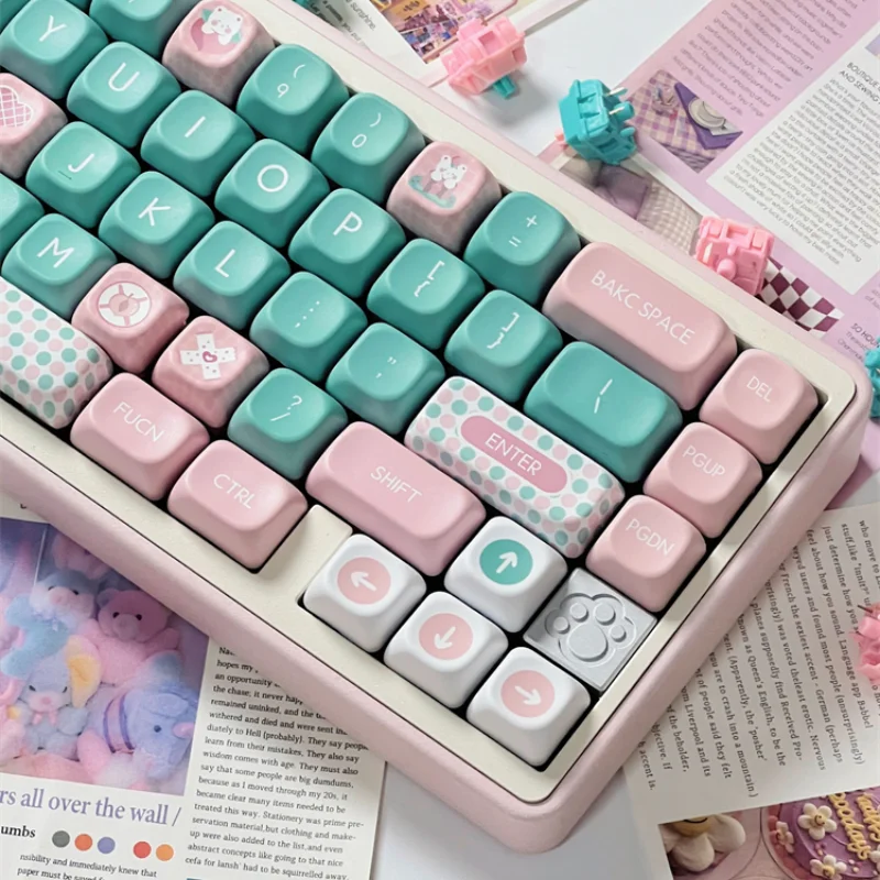 Peach Bear Keycap 135 Keys Super Cute Tiffany Green Pink Key Caps MCF Height Sublimation PBT Keycaps for DIY Mechanical Keyboard