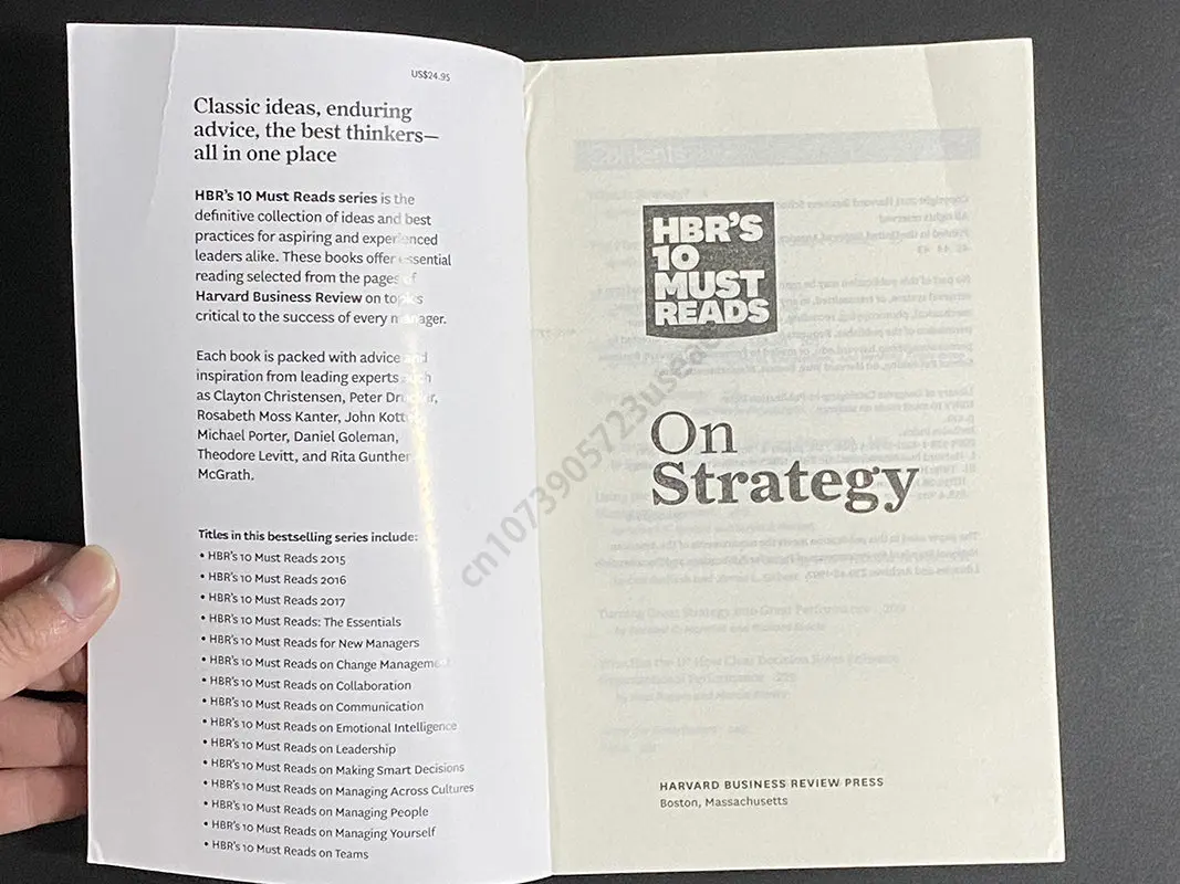 Original English Version HBR\'s 10 Must Reads on Strategy Aldult Investment and Financial Management Self-improvement Book