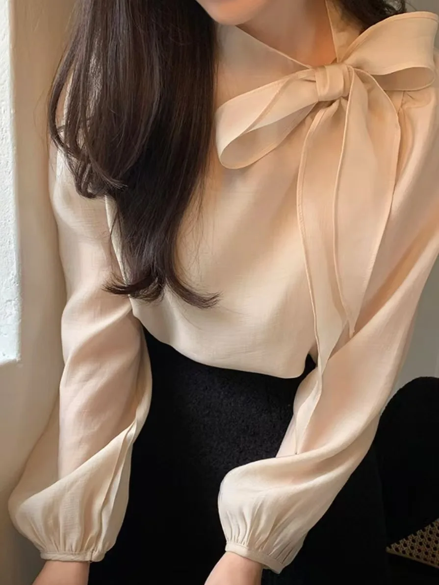 

Early Spring Long Sleeve Shirt Sweet Personality Knot Design Women's Fashionable Inner Wear Suitable for Various Occasions