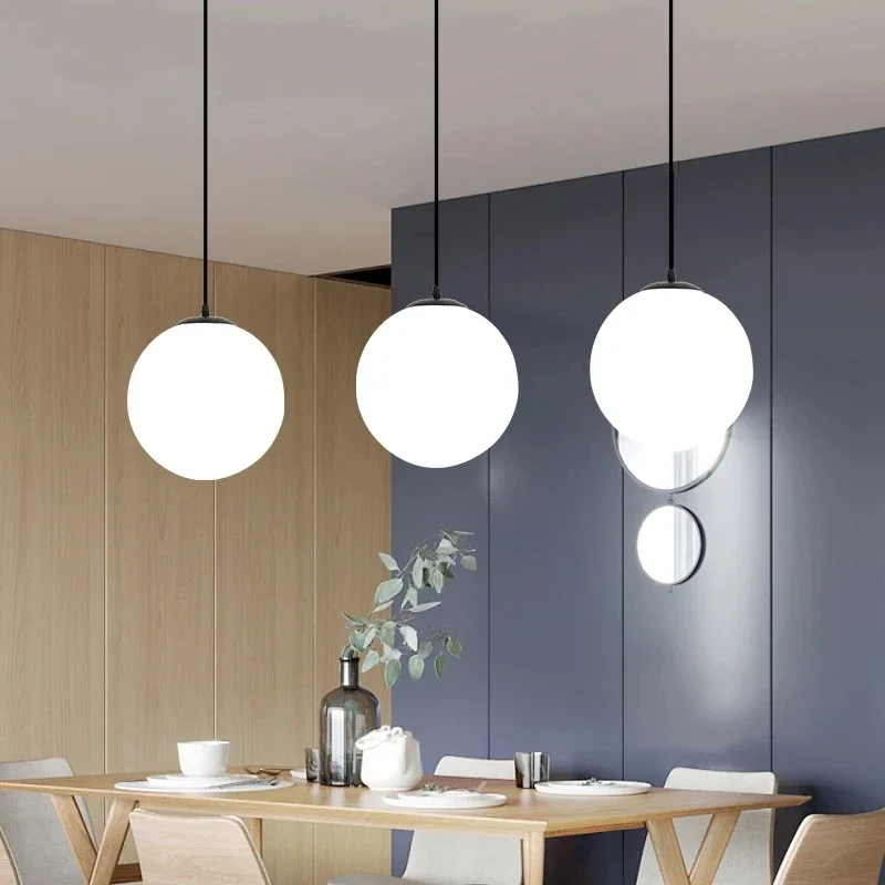 Nordic Gold/Black Glass Ball Pendant Lights White Globe Hanging Lamps Bar Restaurant Deco Luminaire Bedroom Light LED Pendant La