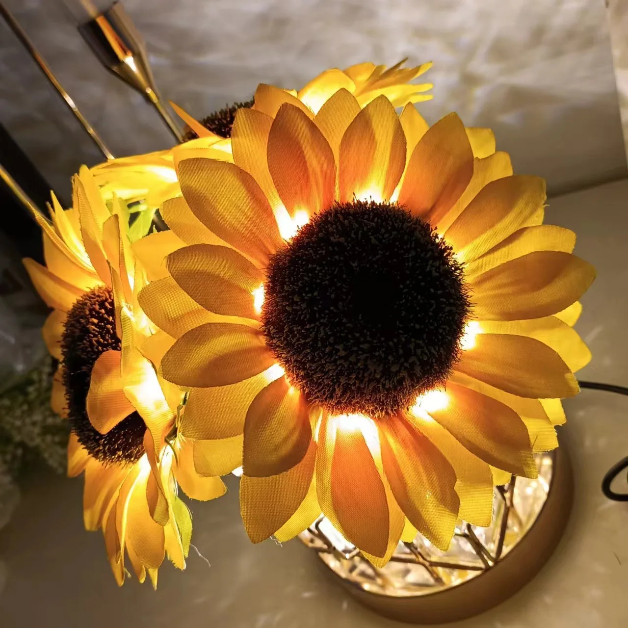 1pc plug-in sunflower lamp touch lamp, 3-level infinitely dimmable sunflower night light table lamp unique gift（no 5V 2A plug）