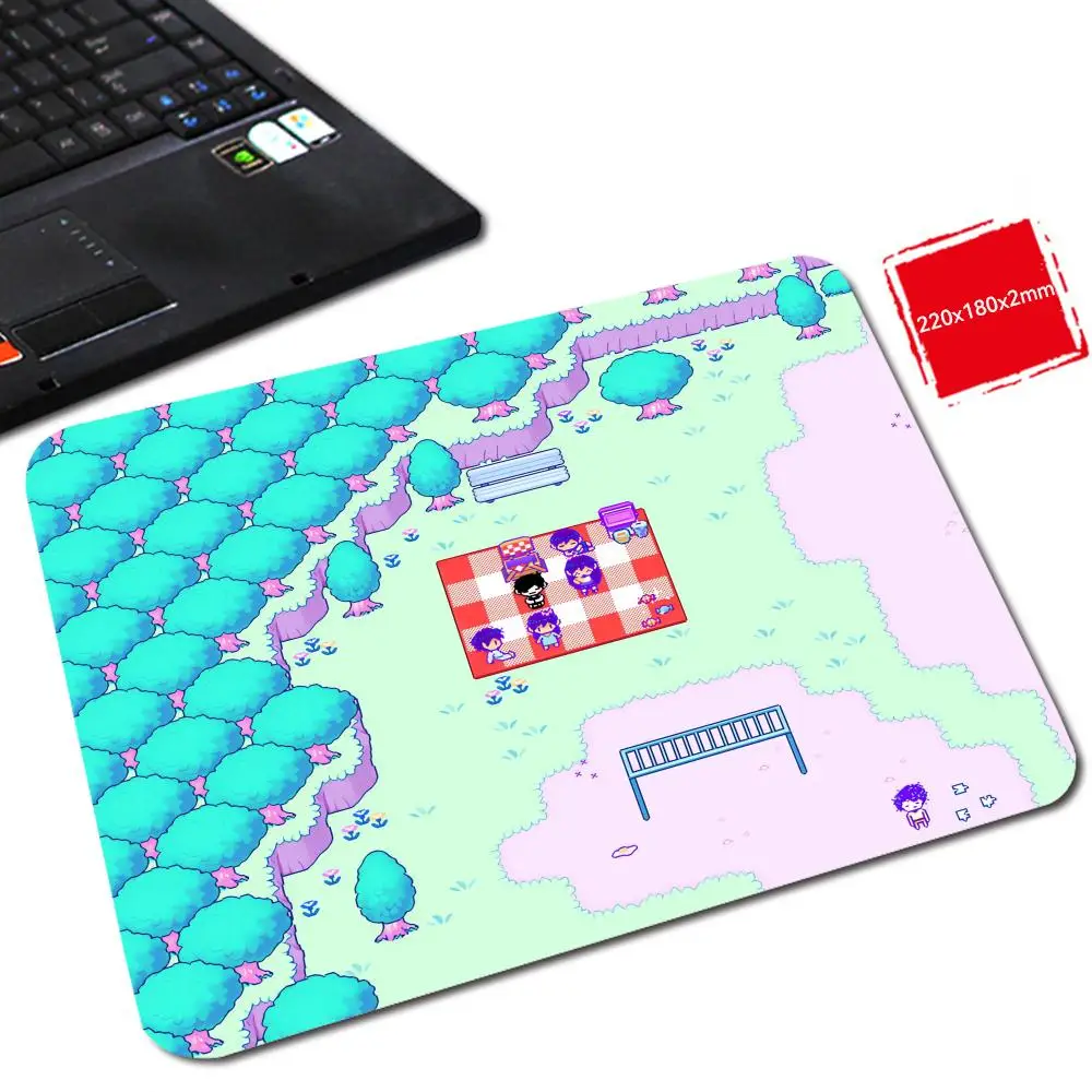 O_omori Mouse Pad Small Mouse Mouse Pad Gamer Pad Mouse Gamer Wrist Protector E-Sports Tapete Para Escritorio Mouse