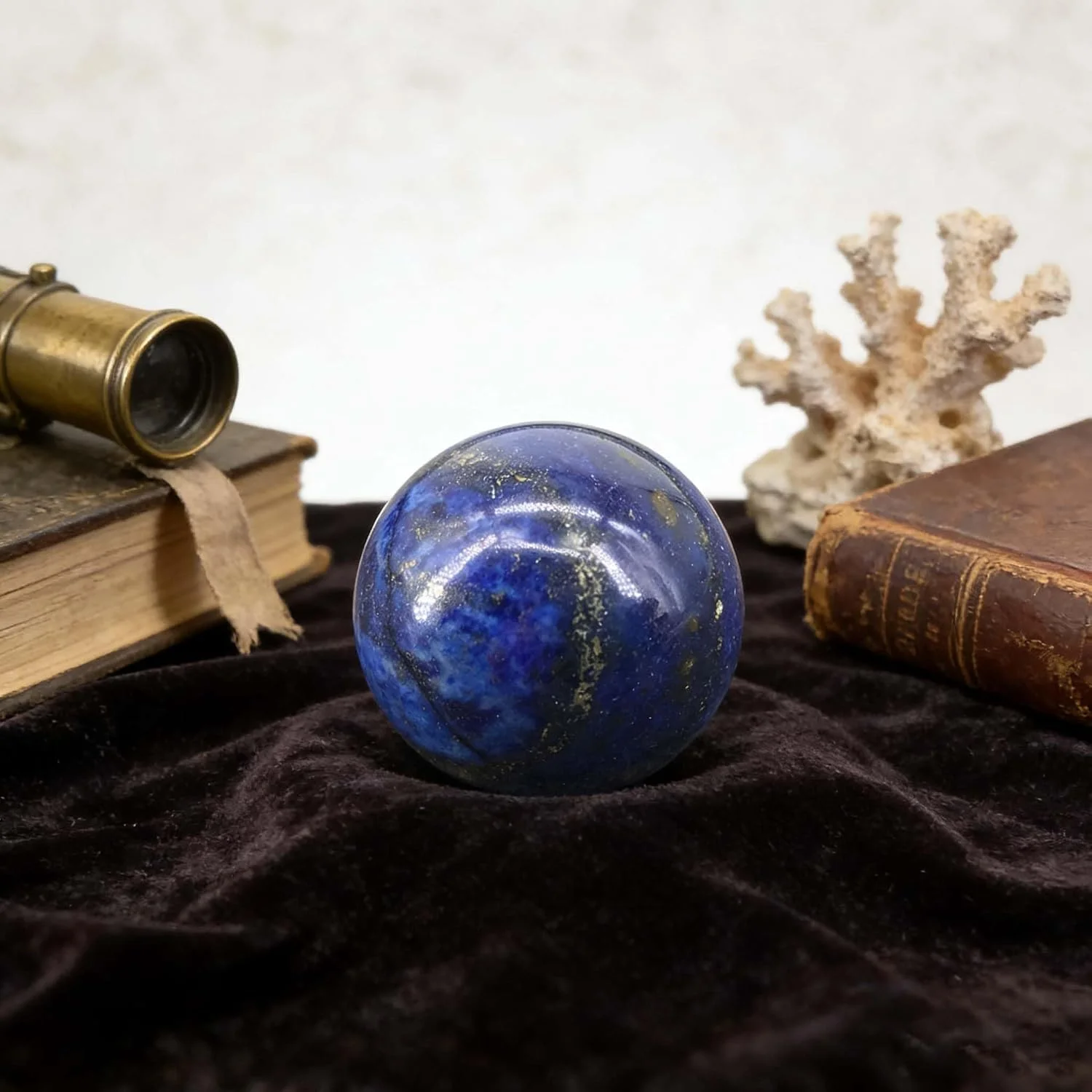 6‑7cm Natural Lapis Lazuli Sphere Polished Crystal Ball Featuring Golden Pyrite Inclusions Reiki Chakra Energy Stone for Meditation Witchcraft Spiritual Home Ornament Crystal Lover Gift