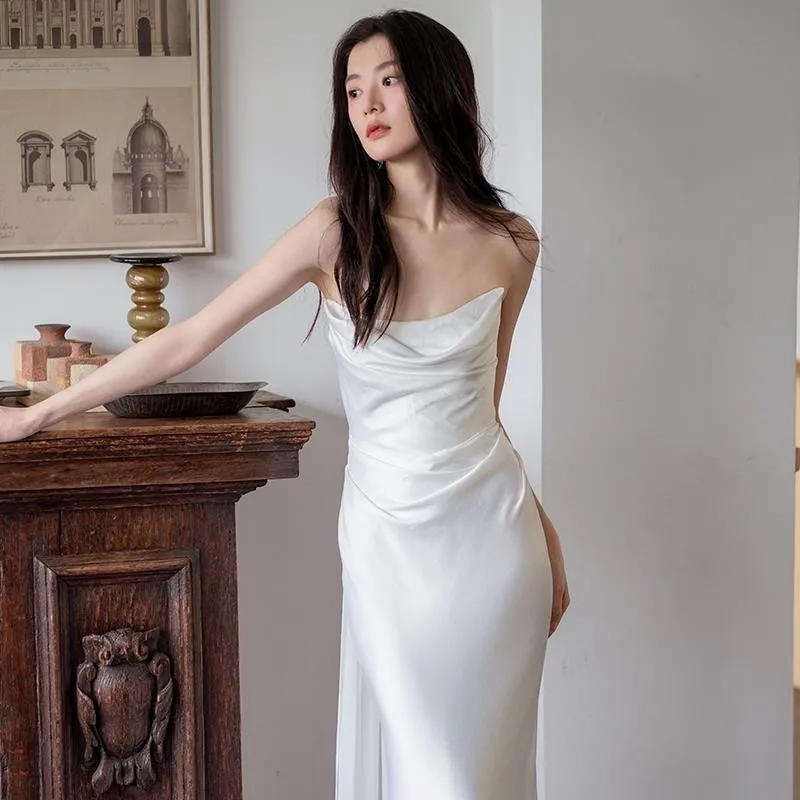 

French Style Light Wedding Dress for Travel Shoots, High-End Bride White Gown, Dowager Empress Engagement Registration Dress