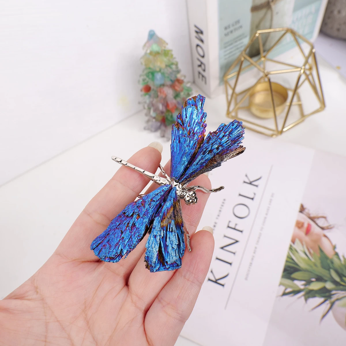 حجر كريستالي تورمالين أسود طبيعي ، ريشة اليعسوب ، لهب أزرق ، ديكور حيوانات تصنعه بنفسك ، بيع بالجملة ، 1 line