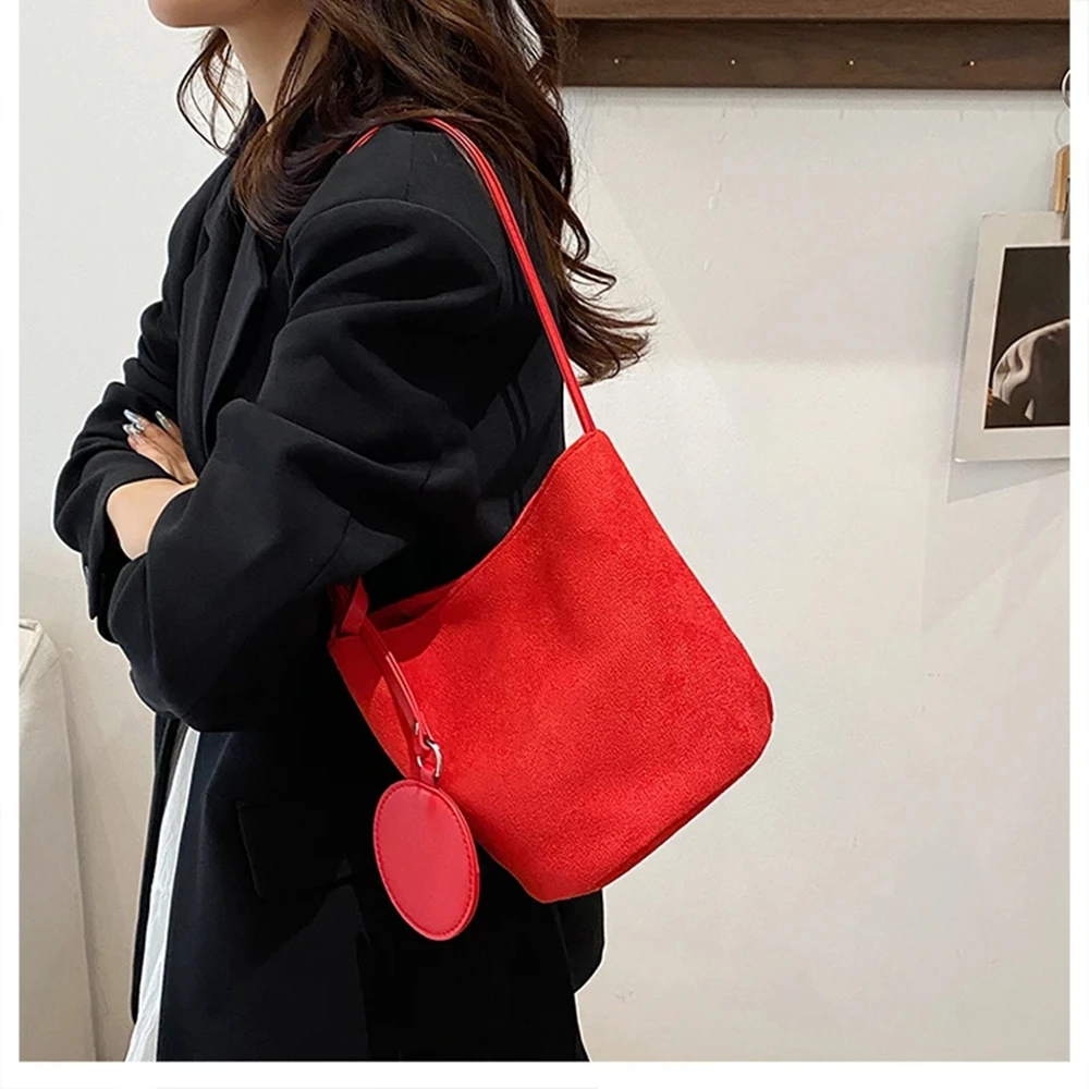 Suede Shoulder Bag Bucket Bag with Round Pendant Large Capacity Solid Color Tote Bag Purse Vintage Commuter Handbag for Women