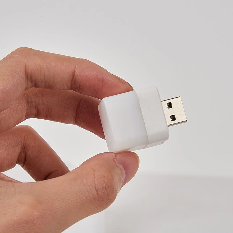 مصباح ليلي ليد صغير مع قابس USB ، شحن باور بانك ، مصابيح كتب ، مصابيح صغيرة مستديرة لحماية العين للقراءة ، معدات المخيم ،