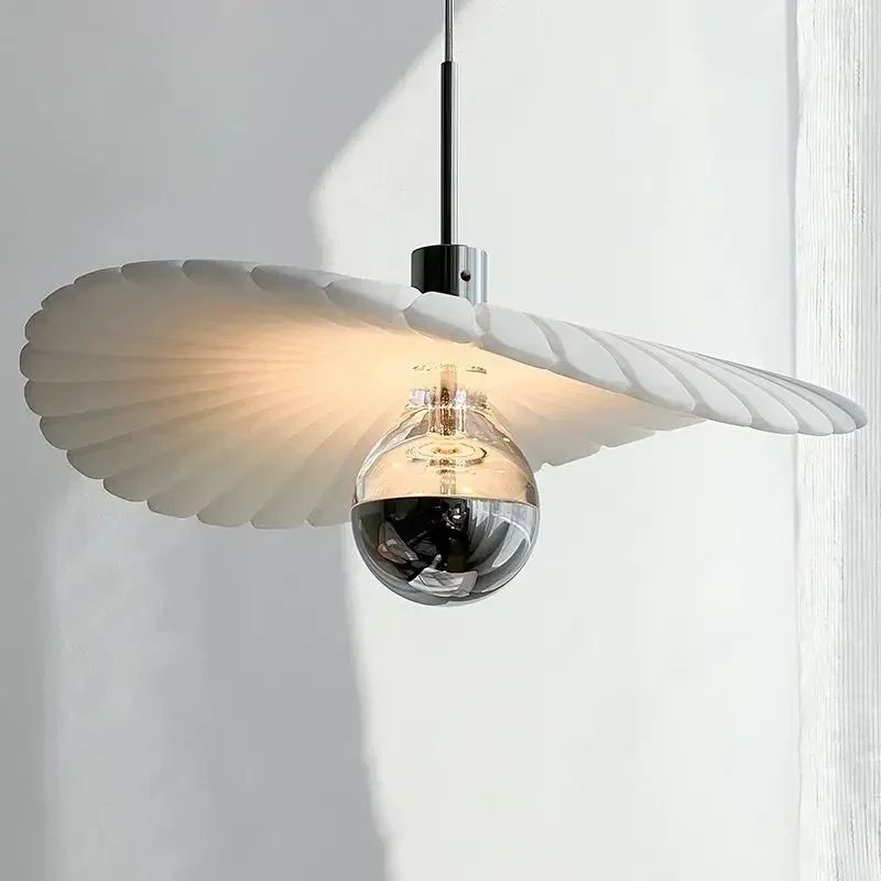 W2557 Cream style French chamomile pendant light, luxurious straw hat home bedside lamp for living room
