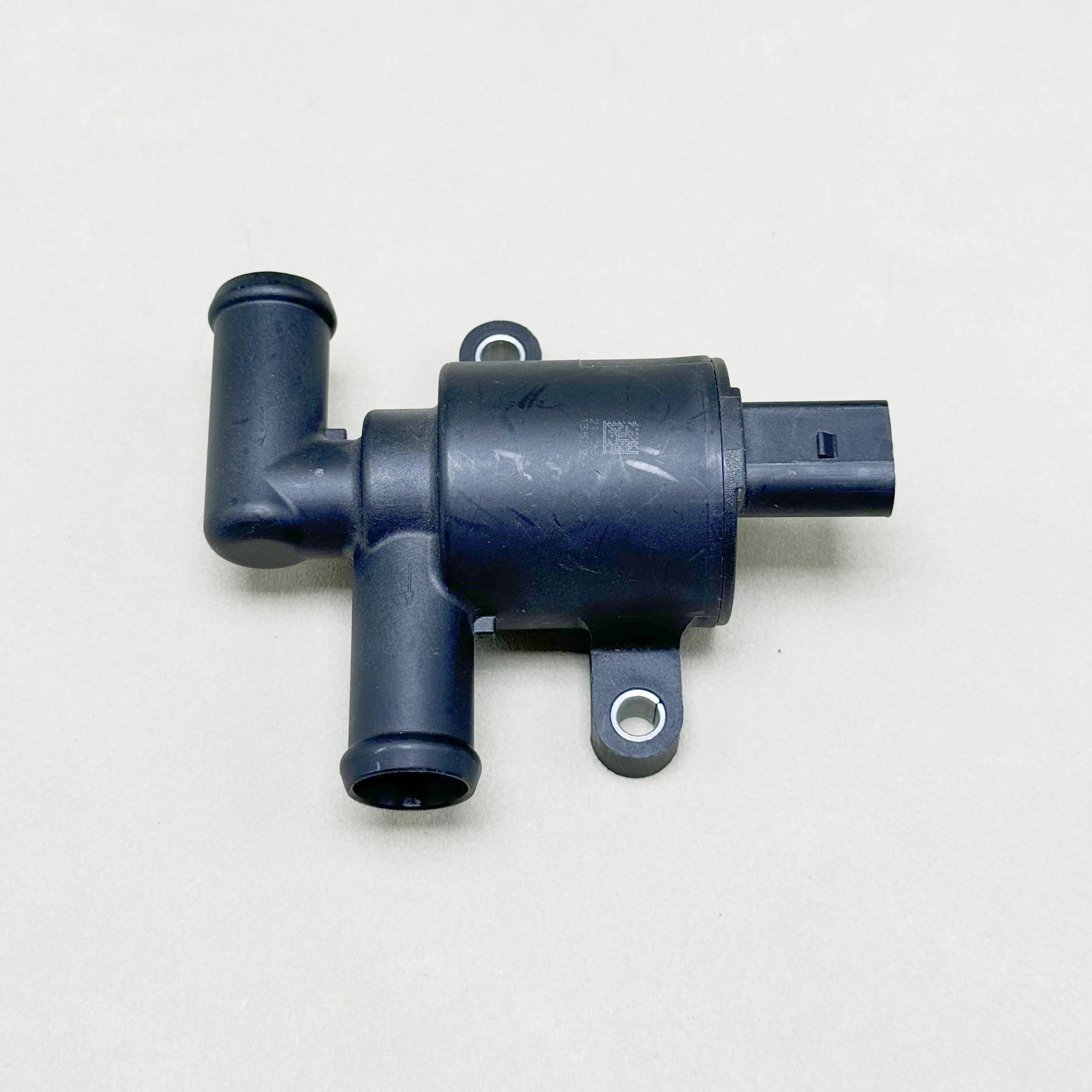 

4H0965567D 5Q0906457J For VW Beetle GTI Golf Tiguan Audi A4 A5 A6 A7 Q3 Q5 Q7 Quattro Engine Electric Auxiliary Water Pump 12V