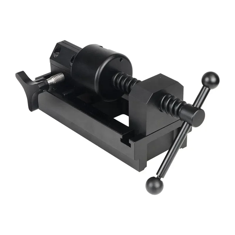 Installation tool for automotive pipeline accessories, manual rotating connector