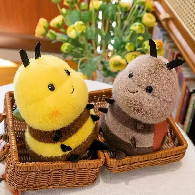Short Plush Cute Bee & Ladybug Plush Toy, Stuffed Animal Figurine, Party Favor Doll, Soft Ornament Gift