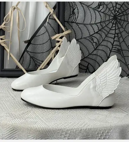 Medieval Shallow Mouth Single One Pedal Wing Design Spring and Summer Versatile Girl Feeling Light Retro Women's Flat Shoes