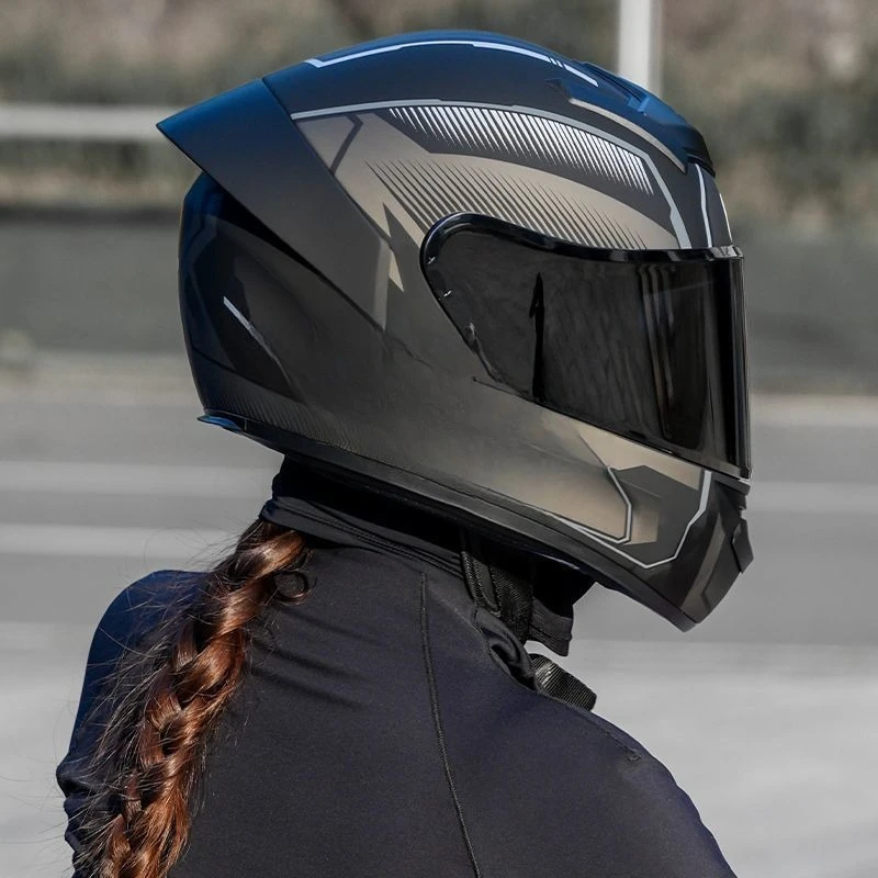Personalized four-season universal locomotive full helmet, cool and cold-proof model for electric vehicles