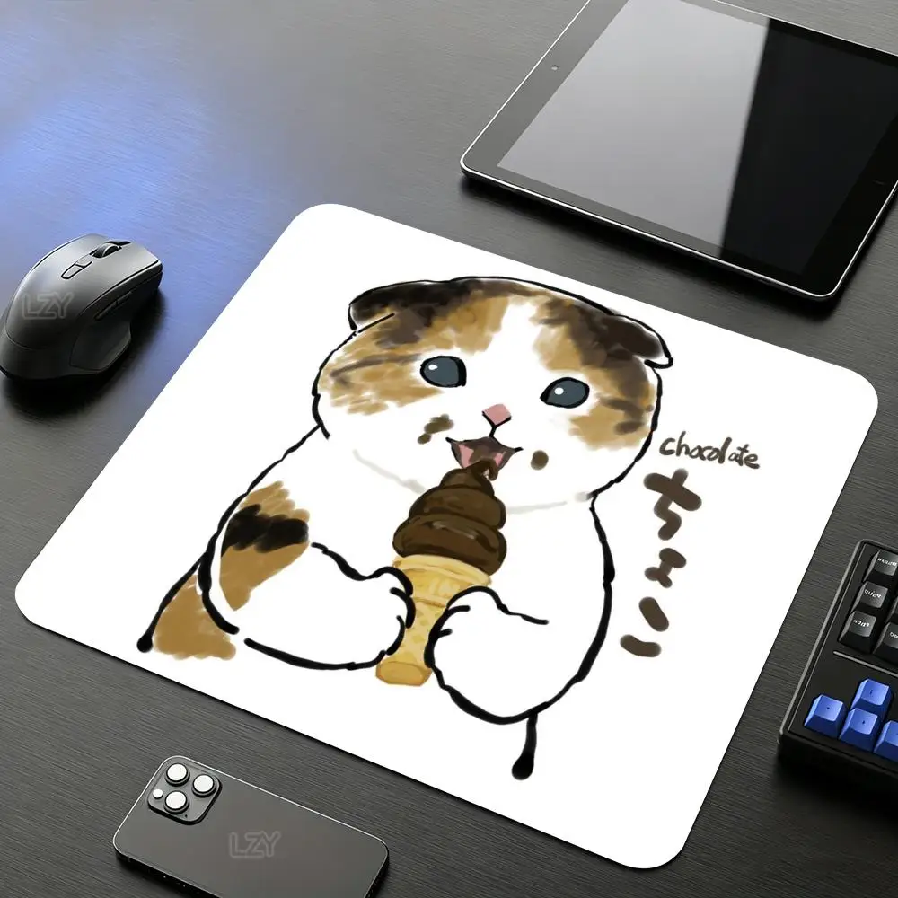 Cute Little Cat Mouse Pad 18*22 Small Computer Gamer Edge-locking Anti-slip Mousepad Kawaii PC Gaming Rubber Keyboard Table Mat