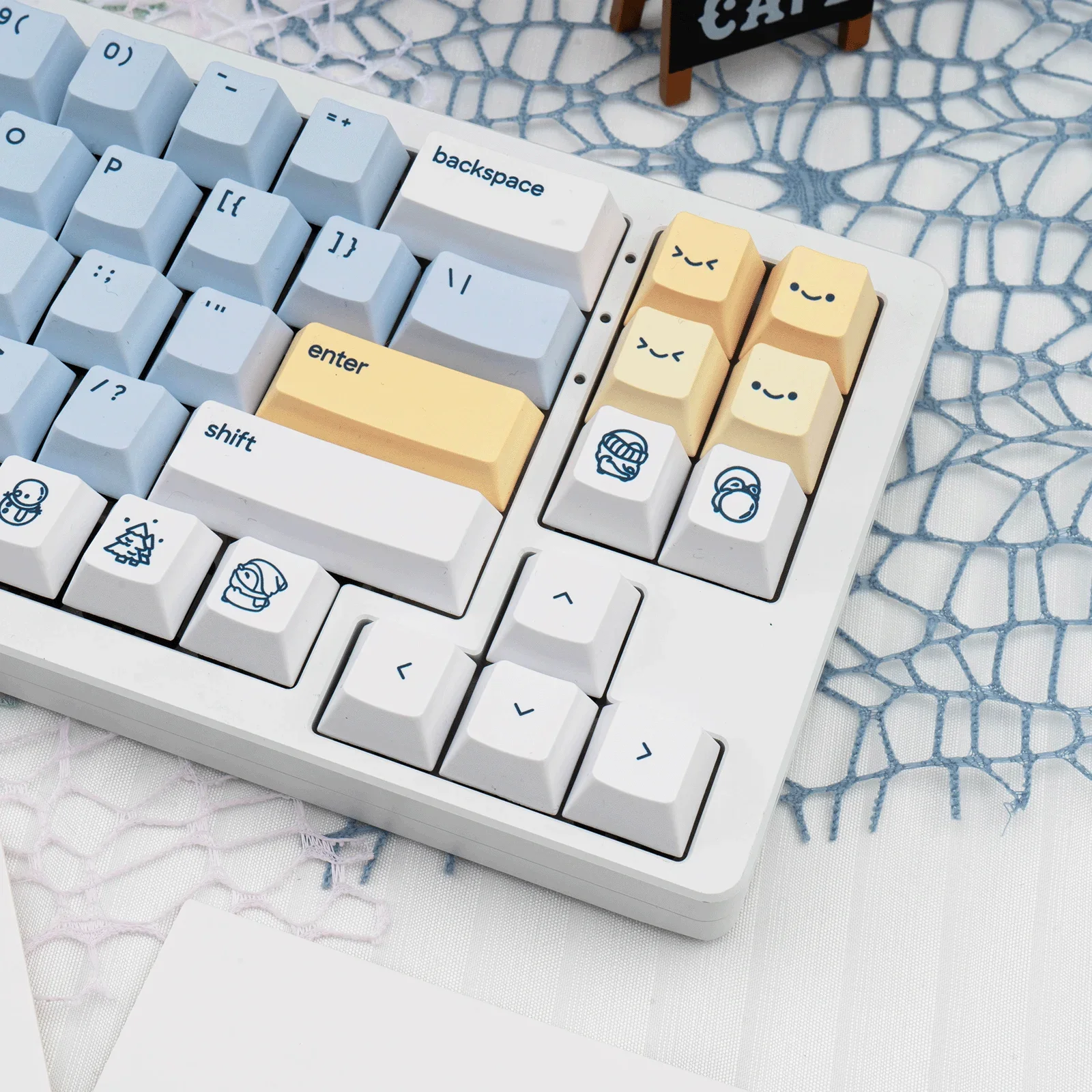 Little Penguin Keycaps Original PBT Five-sided Sublimation Customized Mechanical Keyboard Keycaps Small Font Keycaps Blue and Wh