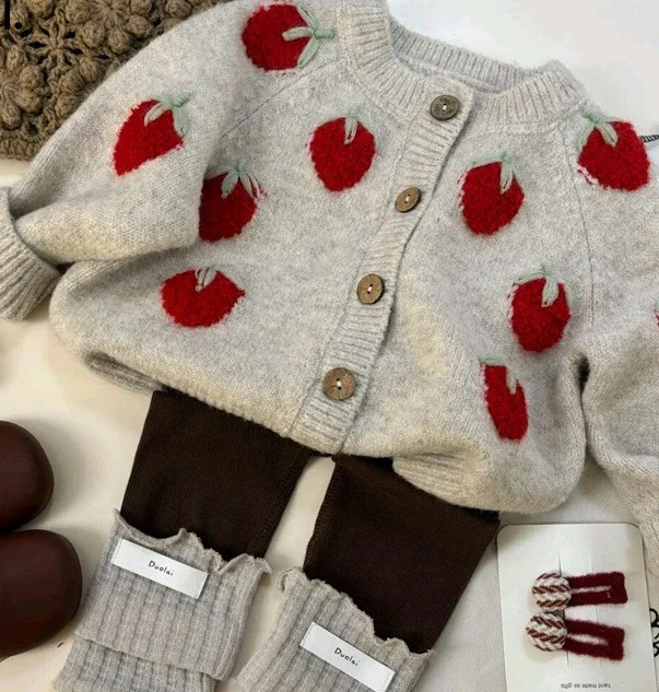 Childrens Clothing Set 2024 Autumn New Korean Spring and Autumn Strawberry Knitted Jacket Cardigan Two-piece Set