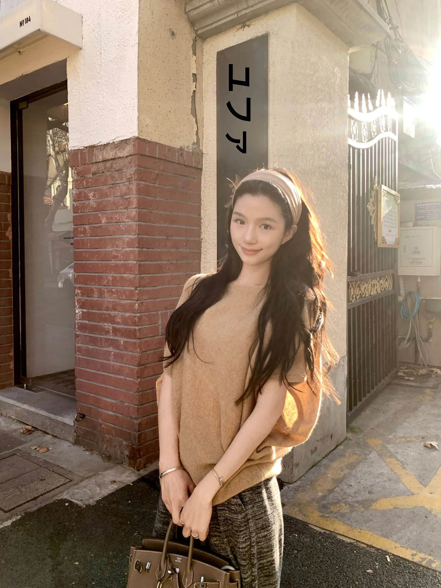 

By1171 Casual Style Full Wool Knitted Loose Batwing Sleeve Short Sleeve Top Women's Fashion Design Loose Slimming Knitted Shirt