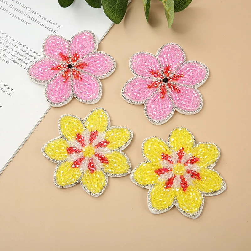 Handgefertigter, perlenbesetzter, bunter Blumen-Stoff-Aufnäher, Bekleidungszubehör mit Diamant-Stoff-Aufnäher zum Selbermachen