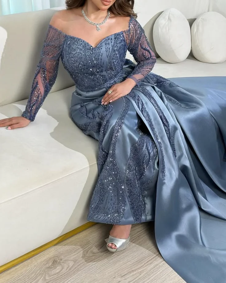 فساتين رسمية للحفلات الراقصة بحورية البحر باللون الرمادي اللامع مع تنورة علوية مزينة بالترتر وأكمام طويلة فستان سهرة مخصص