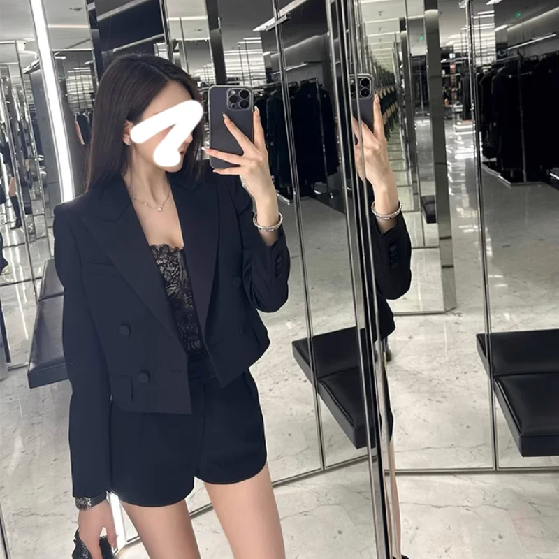 Odpinany damski strój wiązany, modny, dla puszystych, wyjątkowo uroczy, delikatny, z charakterem, z dekoltem hiszpańskim, odporny na mechacenie, przeciwzmarszczkowy, typu latarnia, asymetryczny.